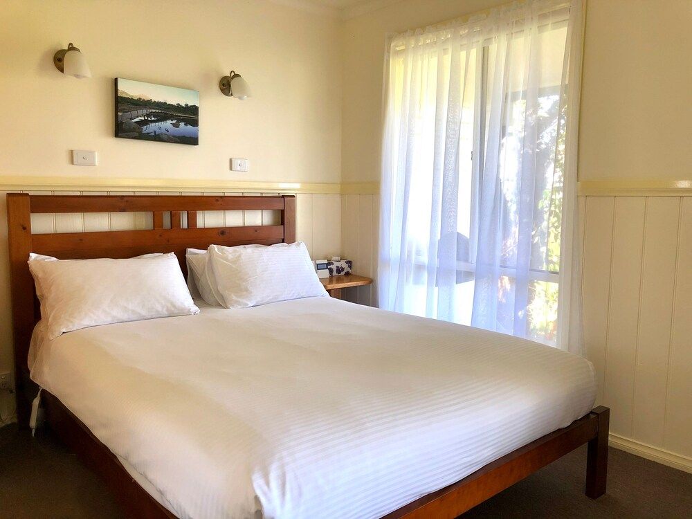 Promhills Cabins 3