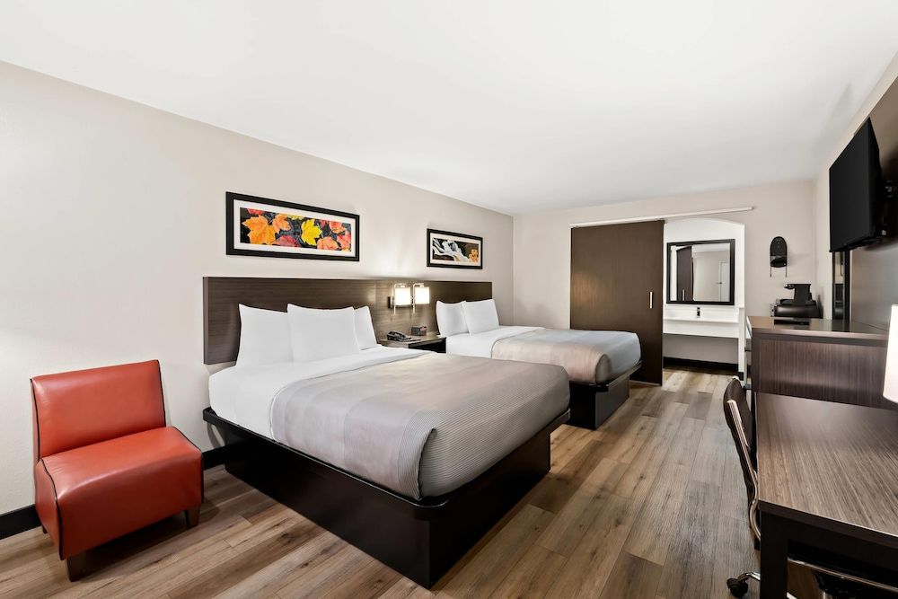 Quality Inn & Suites Dumas 3