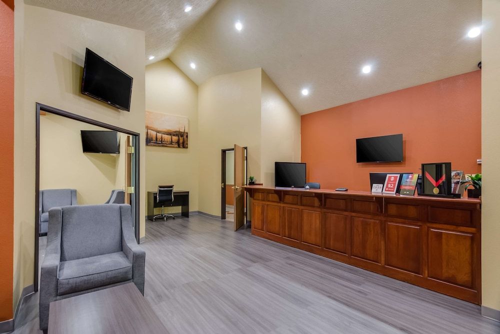 Americas Best Value Inn & Suites Independence VA 3