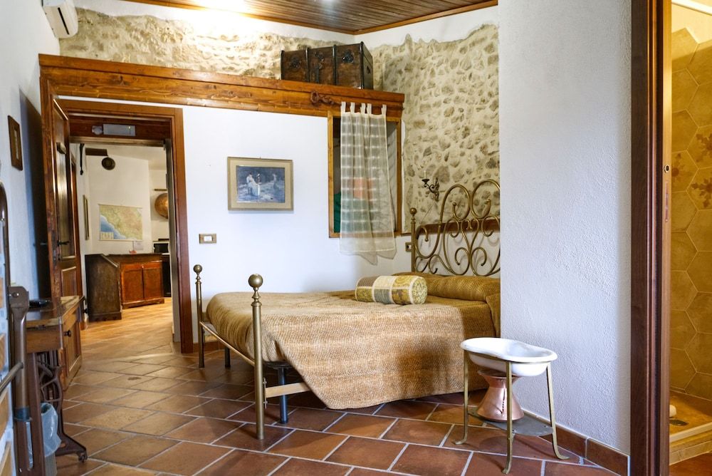 B&B La Rupe -1 estrellas en Norma