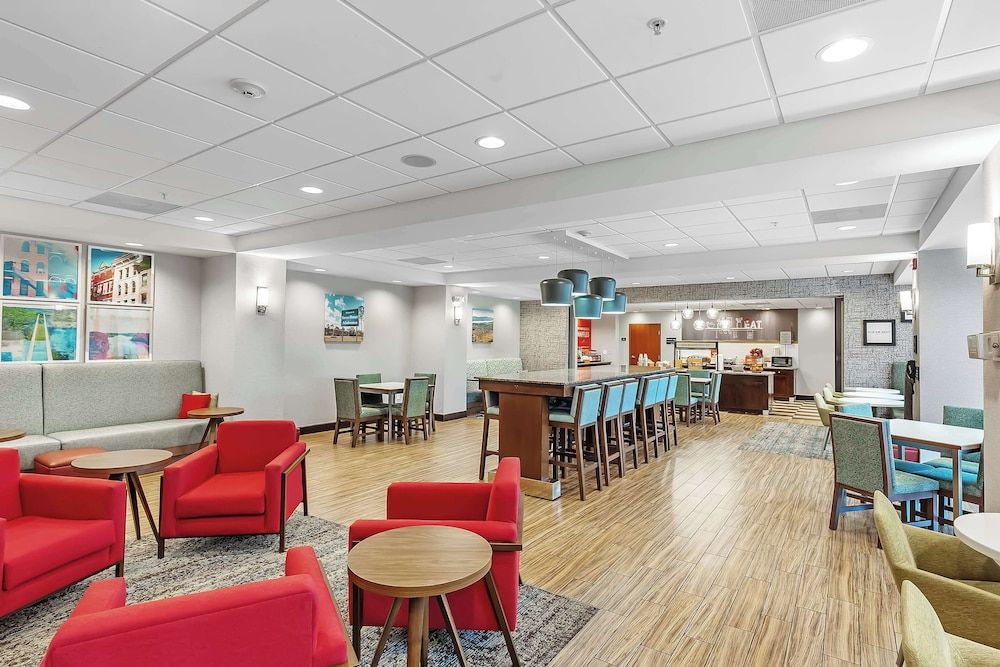 Hampton Inn Atmore 2