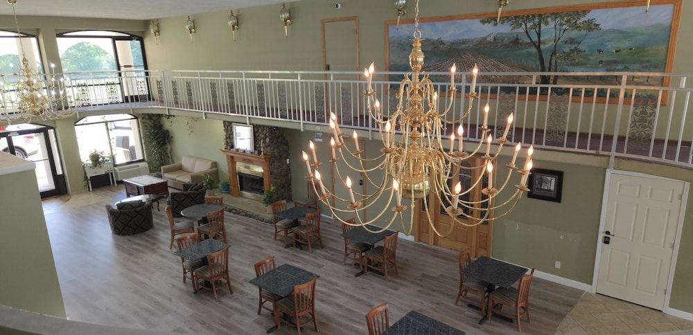 Americana Inn 3