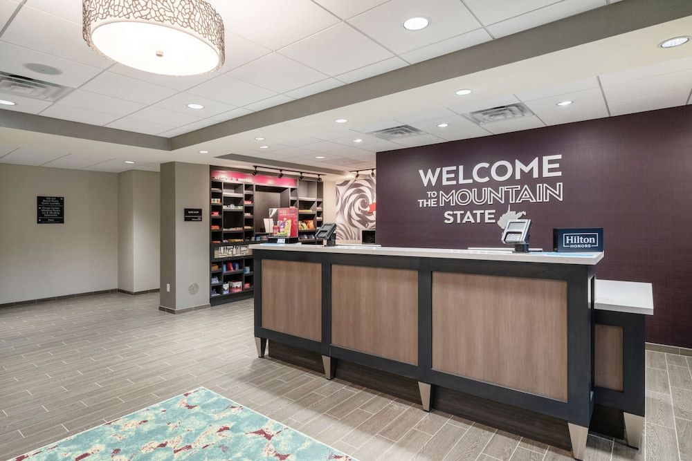 Hampton Inn Weston 3