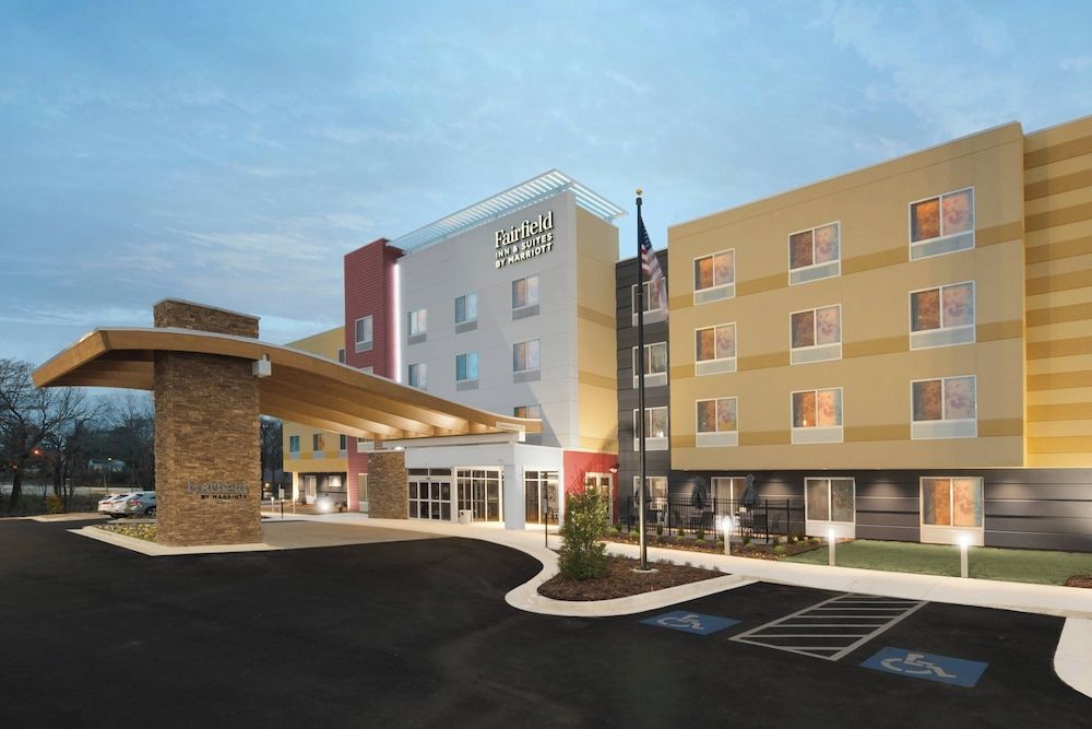 Fairfield Inn & Suites by Marriott El Dorado 3 stelle a El Dorado