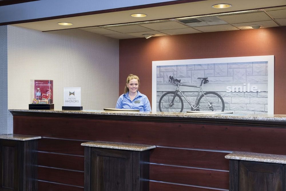 Hampton Inn Mt. Pleasant 3