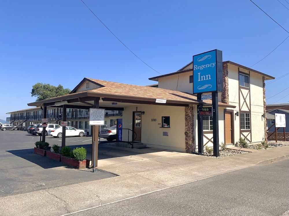 Regency Inn 2 estrelas em Lakeport