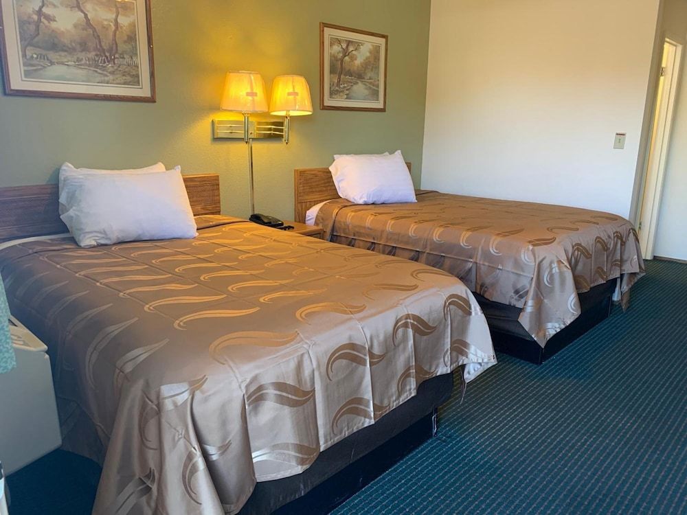 Regency Inn 3