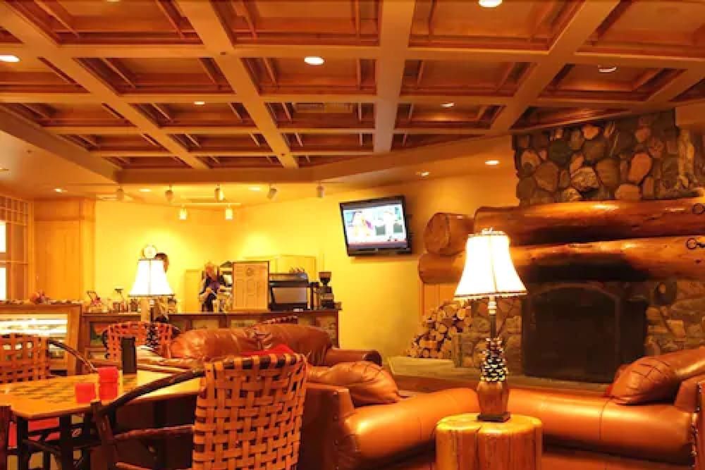 Huntley Lodge at Big Sky Resort 2