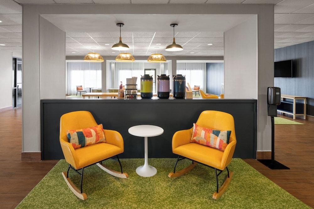 Spark by Hilton Decatur 3