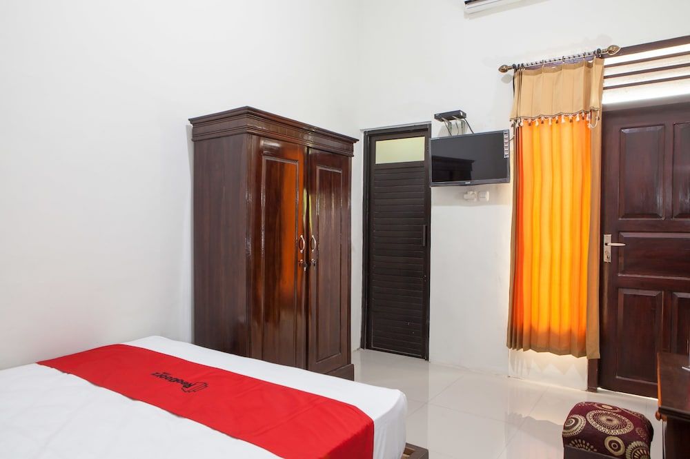 RedDoorz near Banyuwangi Baru Station 3