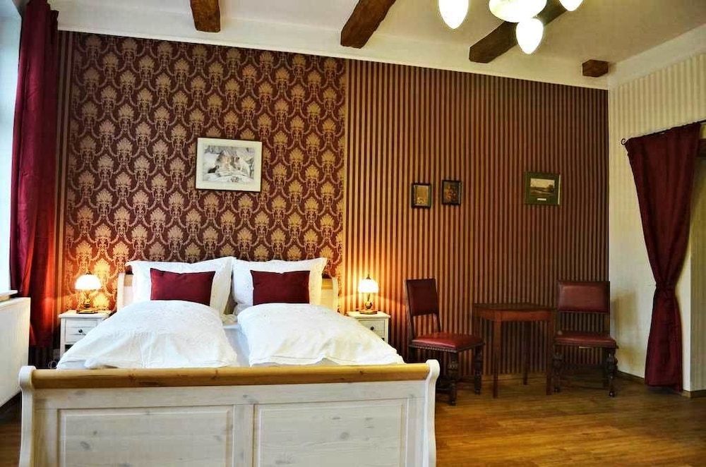 Hotel Mohrenbrunnen -1 estrellas en Eisenberg