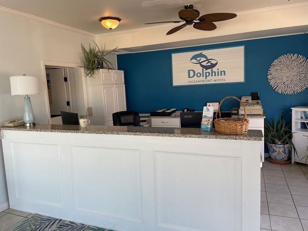 Dolphin Oceanfront Motel 2