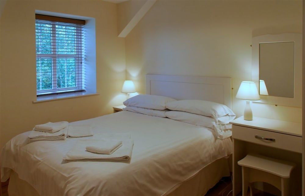 Stable Court Apartments 2