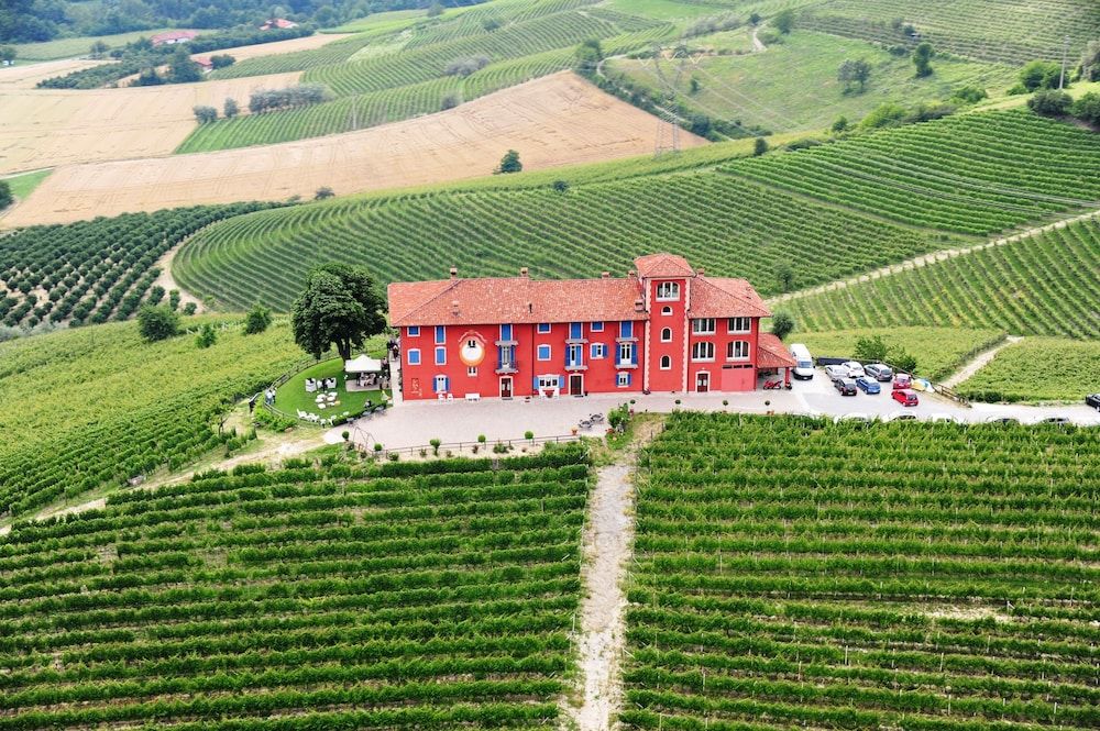 Bricco Rosso -1 estrellas en Farigliano