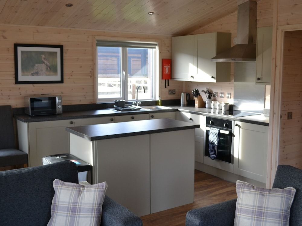 The Chiltern Lodges at Upper Farm Henton 3