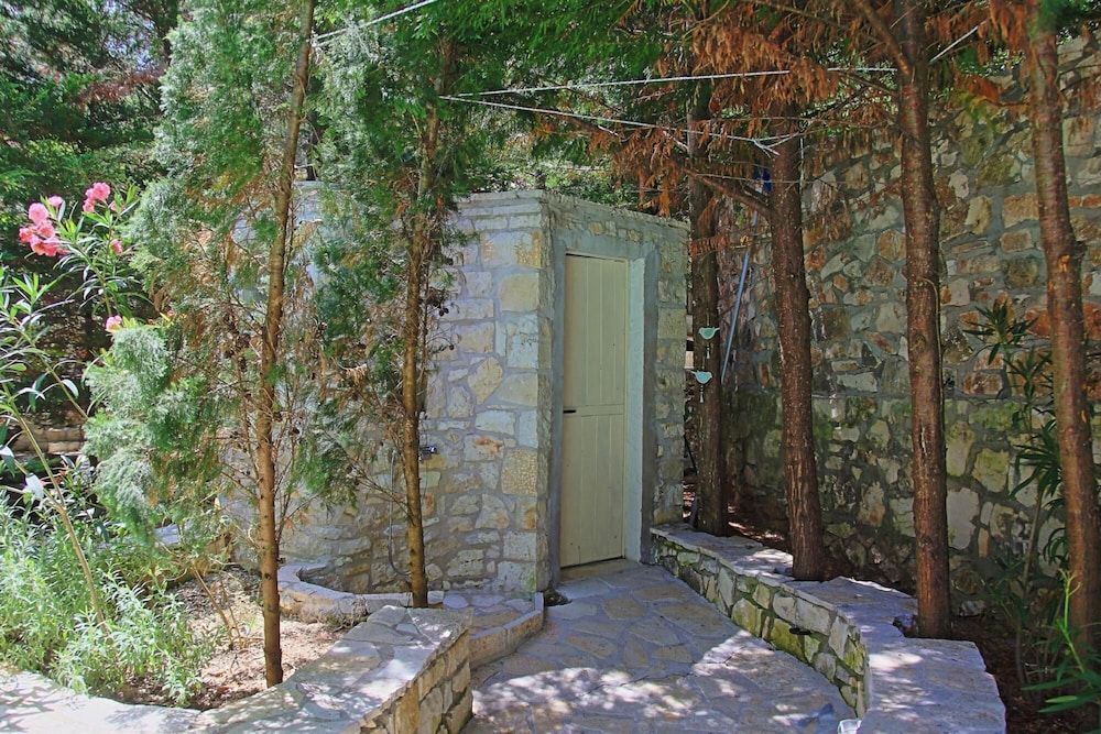 Kitrini Luxury Cottage 3