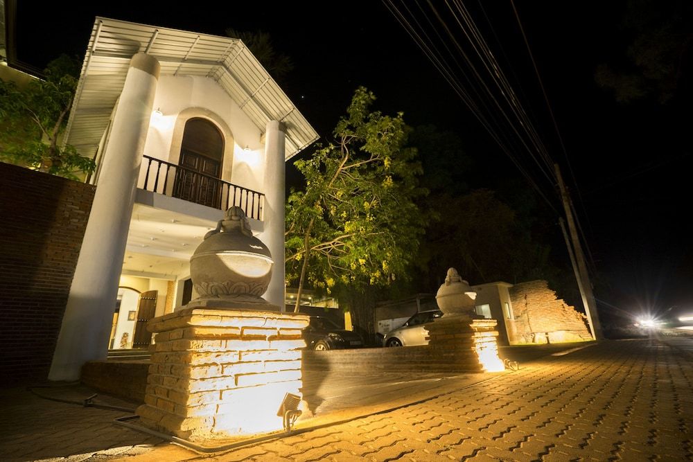 Hotel Alakamanda 3 estrellas en Anuradhapura