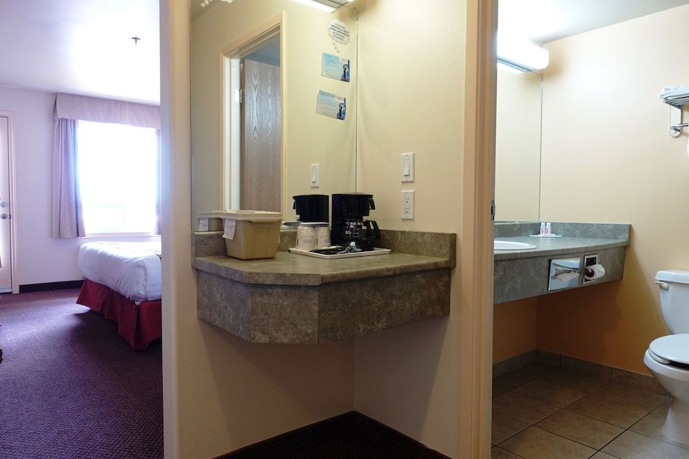 Super 8 by Wyndham Caraquet 3