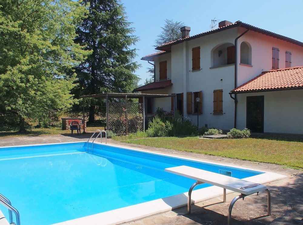 Villa Cristina -1 estrelas em Molezzano