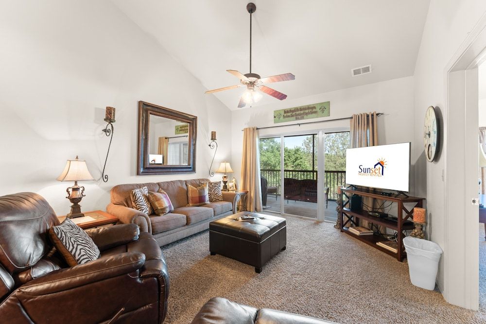 Ozark Comfort 3 Bedroom Condo by RedAwning -1 estrellas en Branson West
