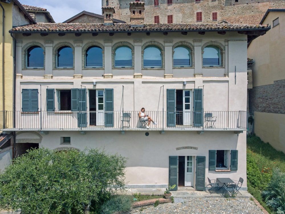 Villa Langhe in Castiglione Falletto -1 estrelas em Castiglione Falletto