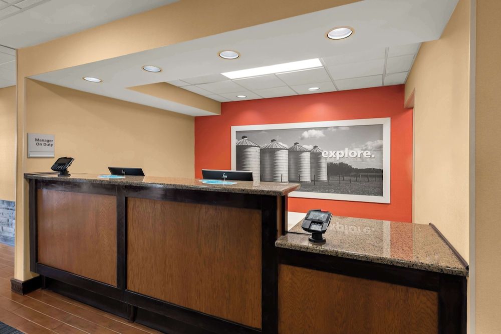 Hampton Inn Lancaster 3