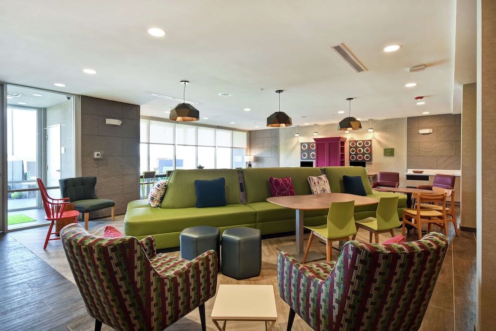 Home2 Suites by Hilton Terre Haute 3