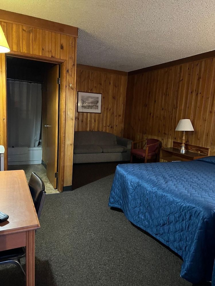 Glacier View Inn 3