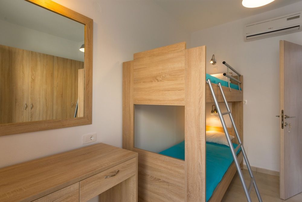 Socrates Seaside Apartments 3