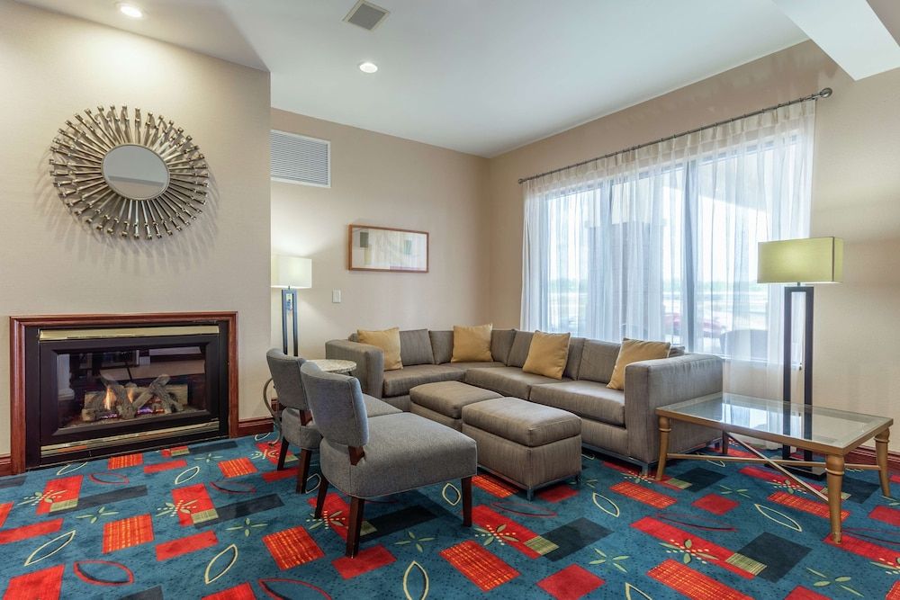 Hampton Inn Jefferson City at Capital Mall 2