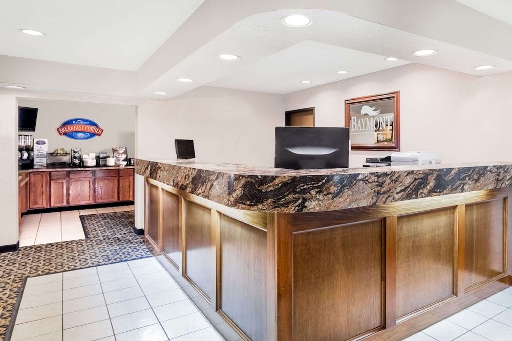 Baymont by Wyndham LeMars 2