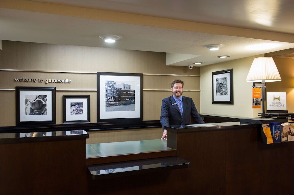 Hampton Inn Gainesville 3