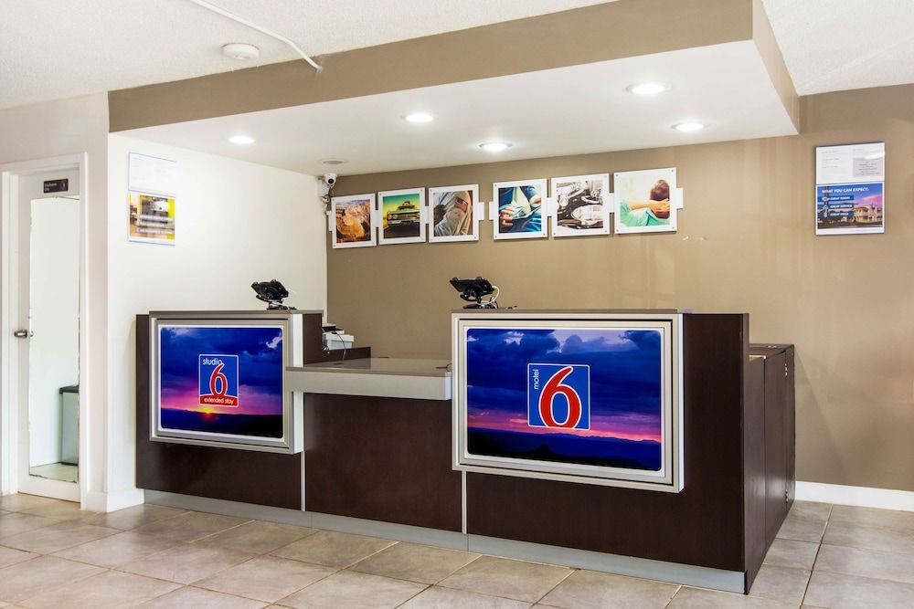 Studio 6 Extended Stay - Lagrange, GA 3