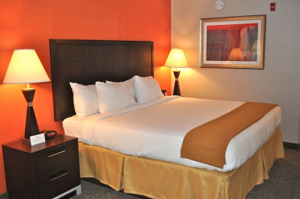 Holiday Inn Express Pittsburgh East - Mall Area by IHG 2