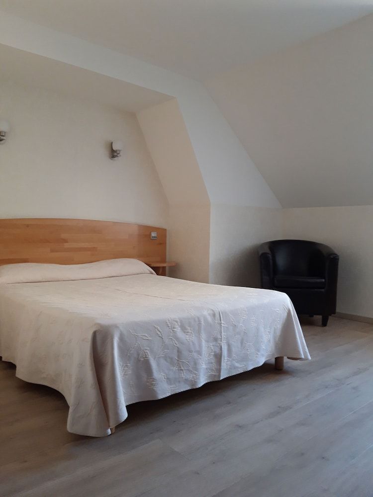 Hotel La Guimbarde 3