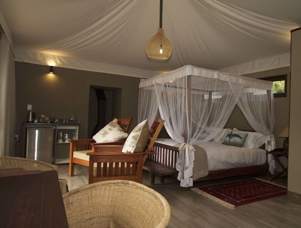 Inzalo Safari Lodge 2