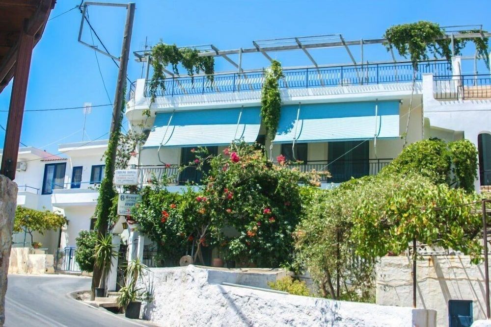 George Apartments -1 estrelas em Livadia