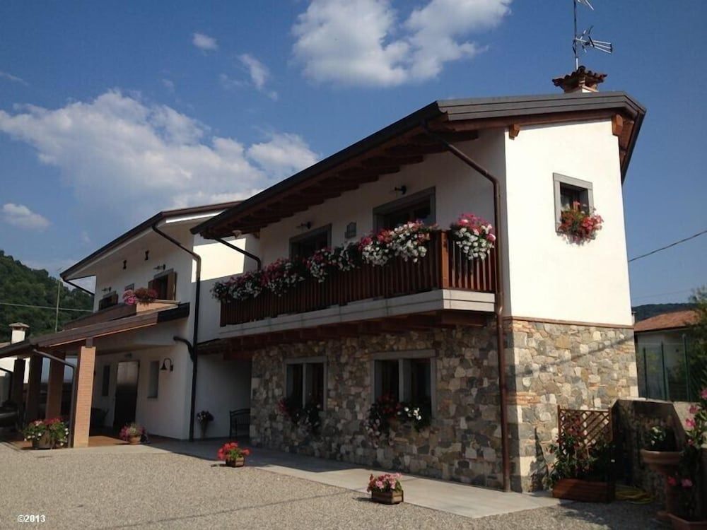 Agriturismo Al Vecchio Portico -1 estrelas em Nimis