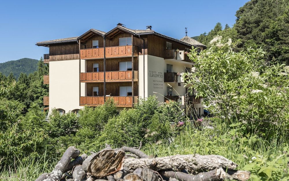 Naturhotel Waldheim 3 estrellas en Anterivo
