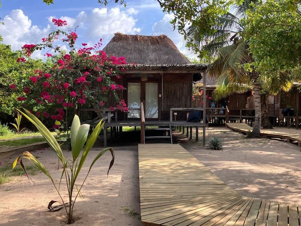 Awatawaa Ecolodge -1 estrellas en La Punta de los Remedios