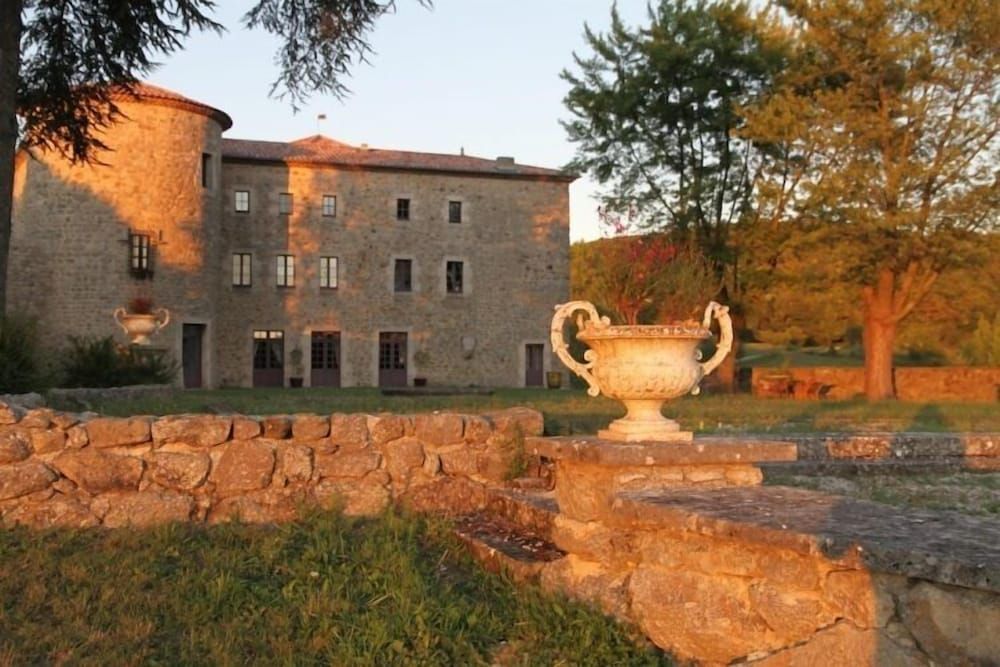 Château du Besset -1 estrellas en Saint-Romain-de-Lerps
