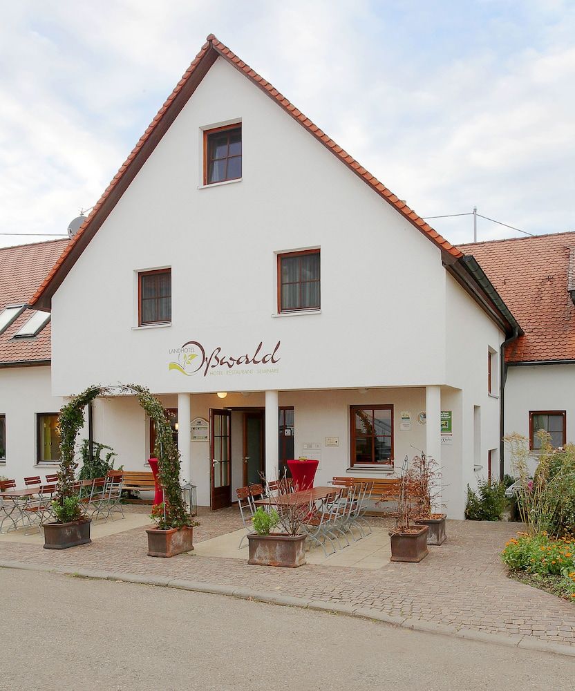 Landhotel Oßwald -1 estrelas em Kirchheim am Ries
