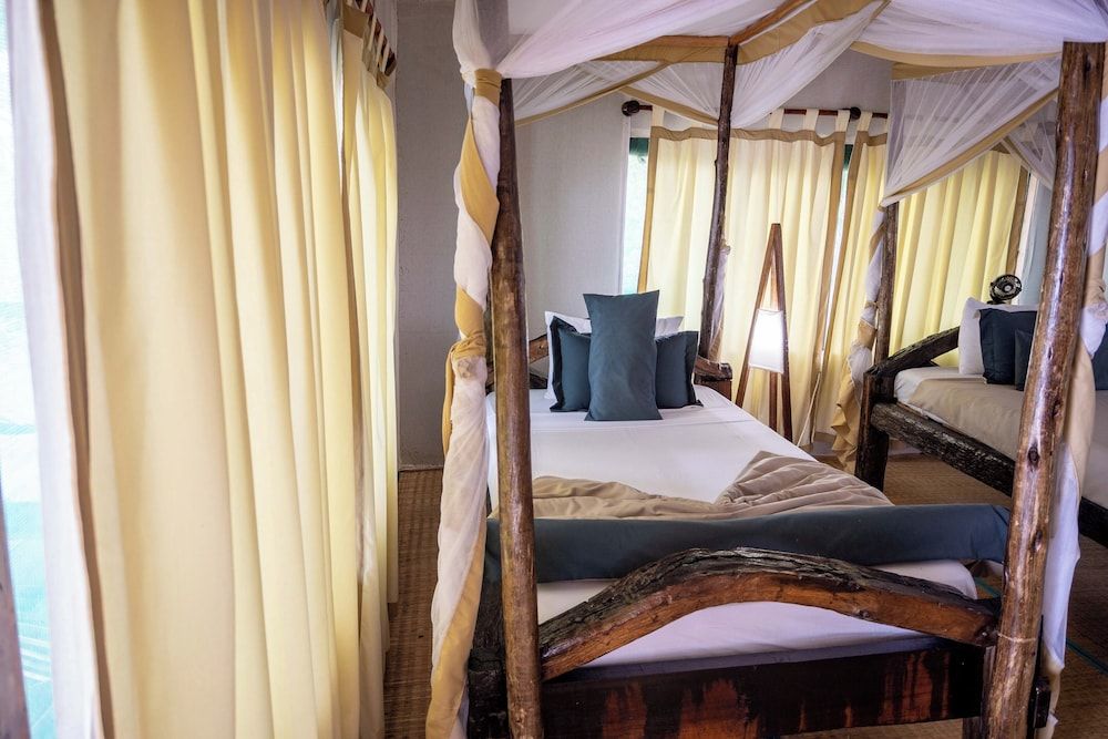 Simply Saadani Camp 3