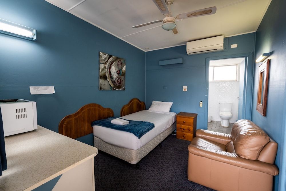 Ardeanal Motel West Wyalong 3