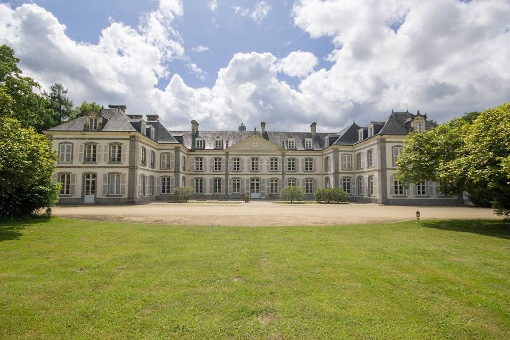 Château de Lannouan -1 estrellas en Landévant