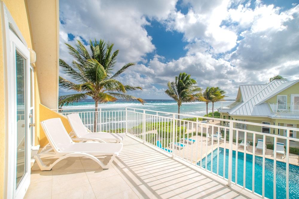 Cayman Luxury Rentals at Ocean Paradise 4 estrellas en Brinkleys