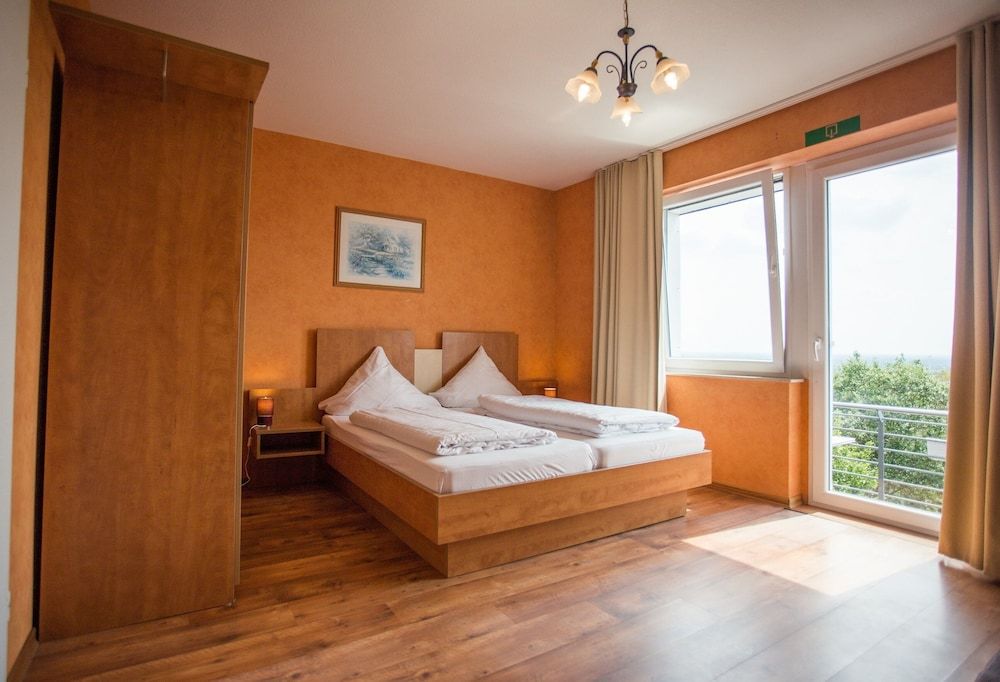 Hotel Bismarckhöhe 2
