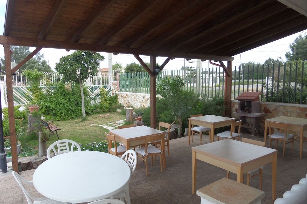 Villa Itaca -1 estrellas en Sant'Isidoro