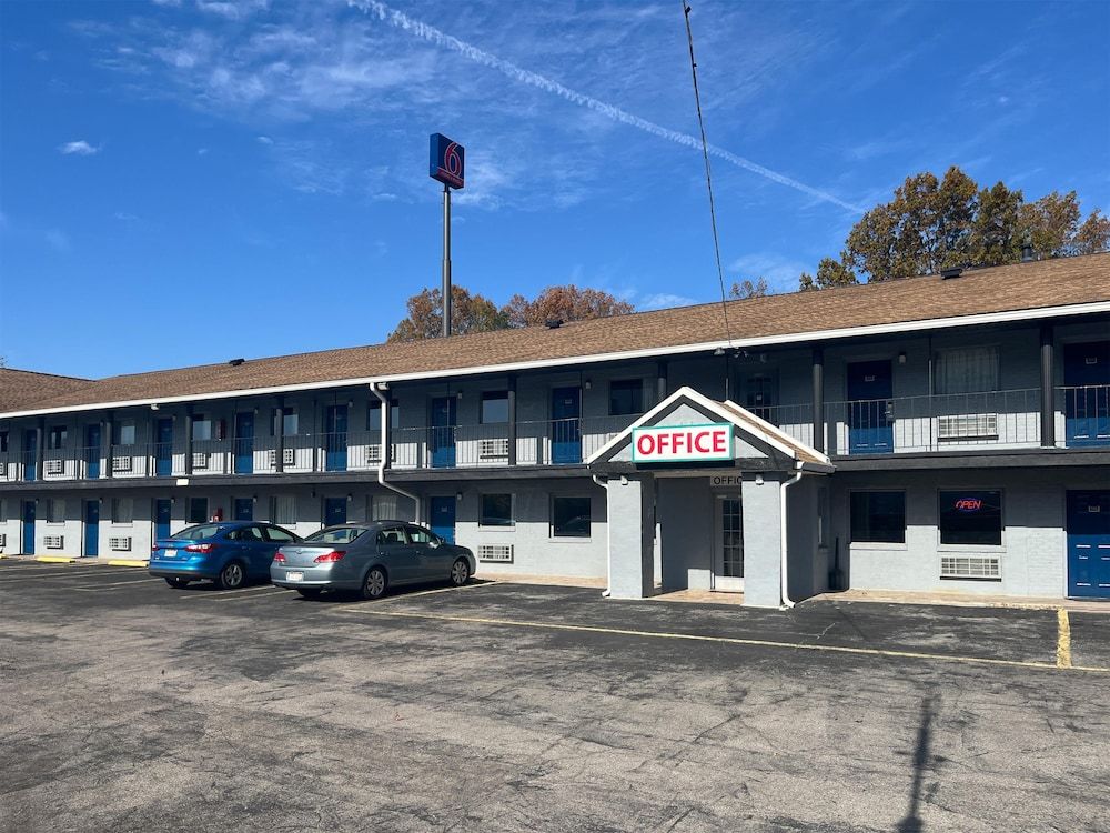 Studio 6 Suites Hurricane, Wv -1 estrelas em Hurricane