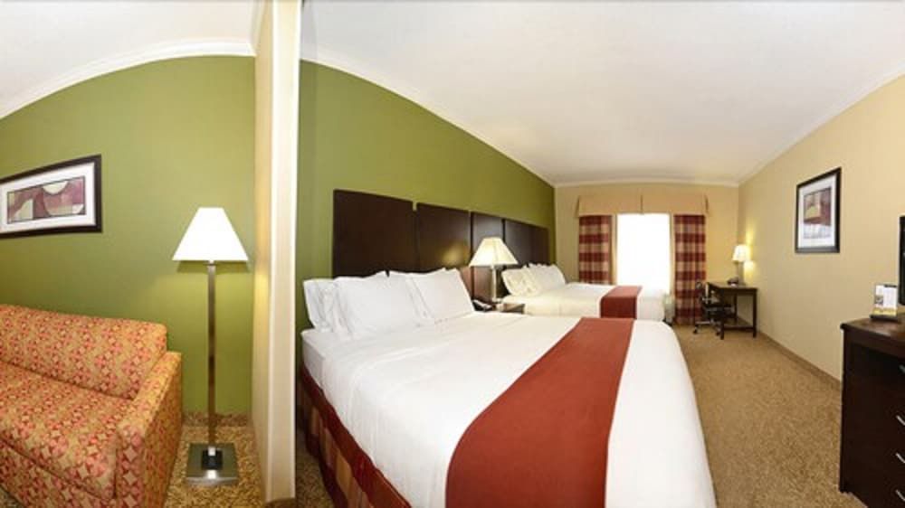 Holiday Inn Express & Suites Bonifay by IHG 3